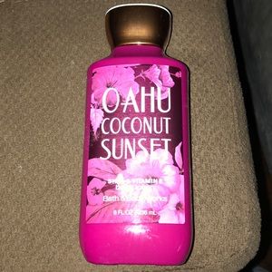 *Unopened* Bath & Body Works Oahu Coconut Sunset